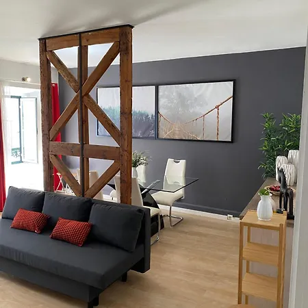 Spacious Steps From Bica Elevator For Families & Friends * Lisbon