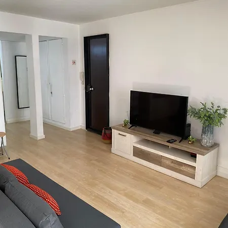 Spacious Steps From Bica Elevator For Families & Friends Apartment