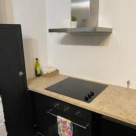 Spacious Steps From Bica Elevator For Families & Friends Apartment