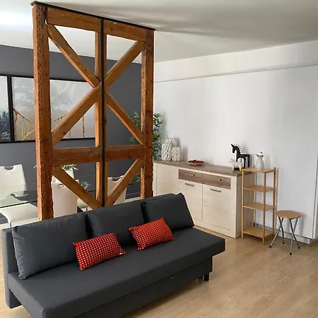 Spacious Steps From Bica Elevator For Families & Friends