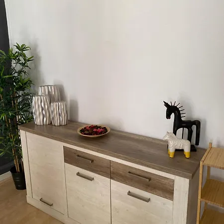 Apartment Spacious Steps From Bica Elevator For Families & Friends *