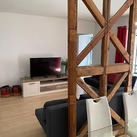 Apartment Spacious Steps From Bica Elevator For Families & Friends Lisbon